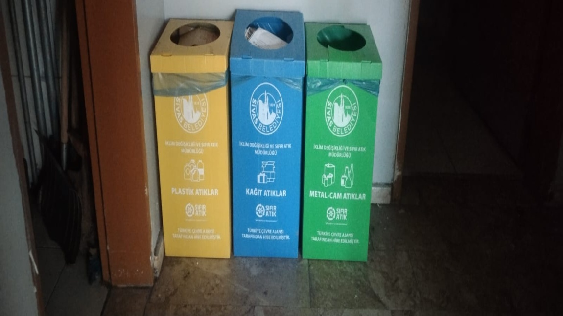 ENERJİ DOSTU MAVİ YEŞİL OKUL PROJESİ