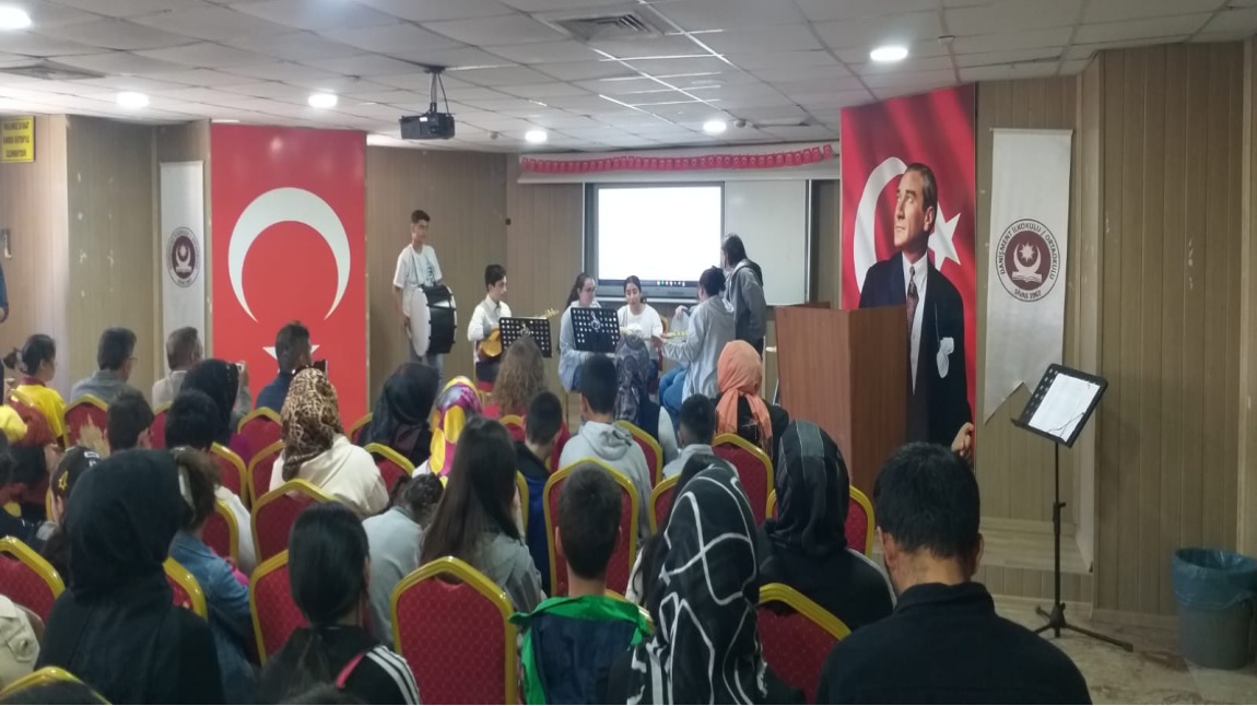 19 MAYIS ATATÜRK'Ü ANMA, GENÇLİK VE SPOR BAYRAMI KUTLU OLSUN